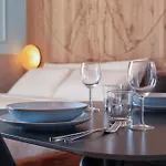 Da Vinci Design Station Apartman *