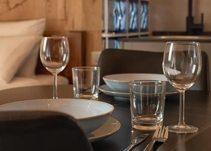 Apartment Da Vinci Design Station *