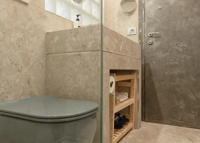 Apartment Da Vinci Design Station *